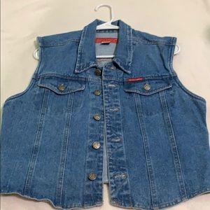 Jean Vest